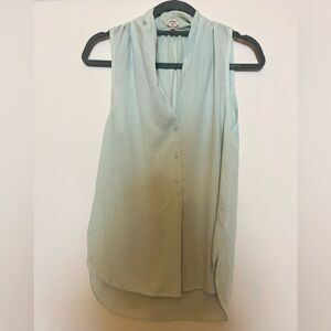 Wilfred Sleeveless V-Neck Blouse in Pale Sage
